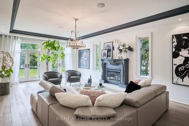 Additional image 10 of 1305 Royal York Rd