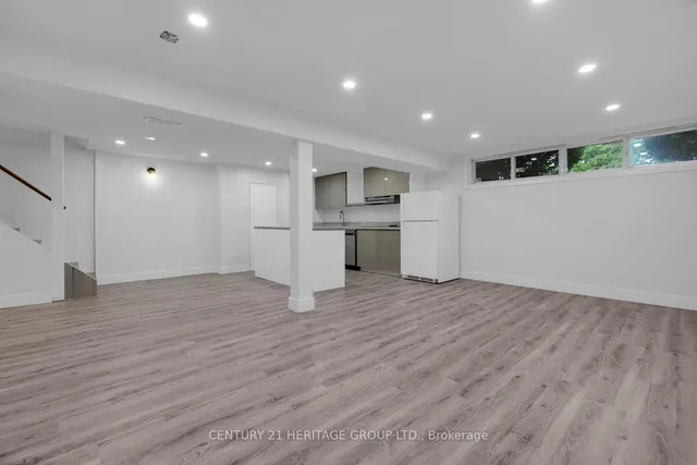 Additional image 32 of 43 Howell Sq