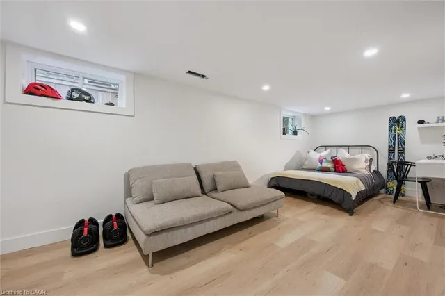 Additional image 21 of 100 Dekay St