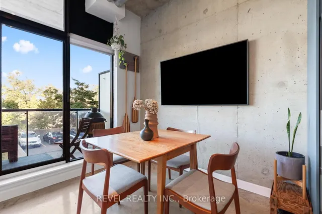 Additional image 11 of 369 Sorauren Ave Unit 204