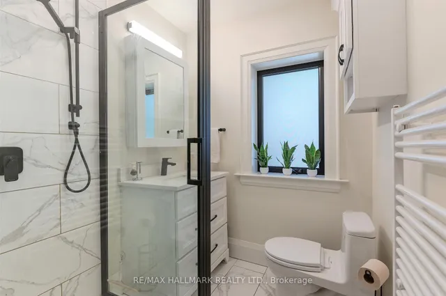 Additional image 33 of 109 Douglas Ave