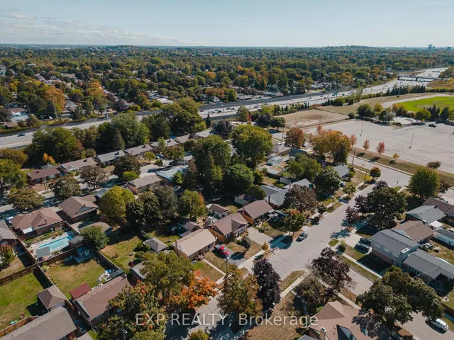 Additional image 39 of 300 Melrose Ave