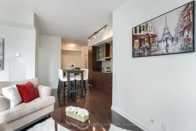 Additional image 7 of 12 York St Unit 407