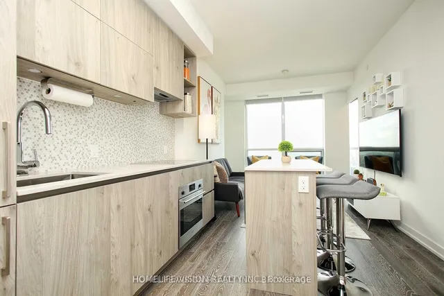 Additional image 6 of 1 Yorkville Ave Unit 2009
