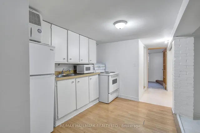 Additional image 16 of 9 Costain Ave