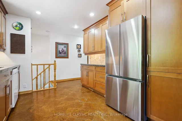 Additional image 17 of 67 Beaver Bend Cres