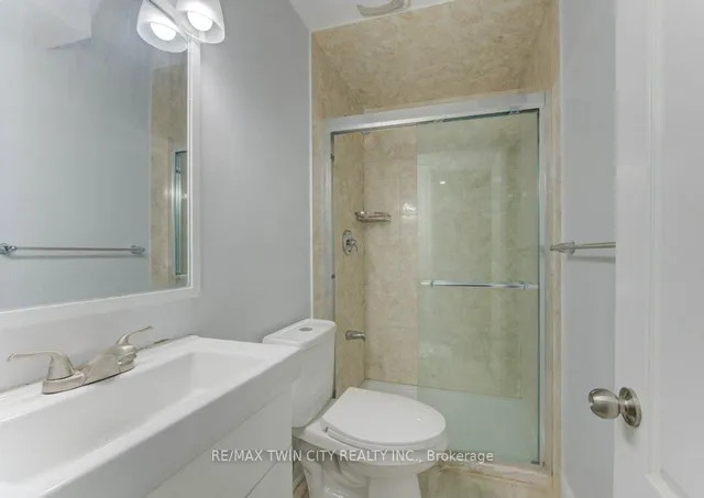 Additional image 31 of 231 Grovehill Cres