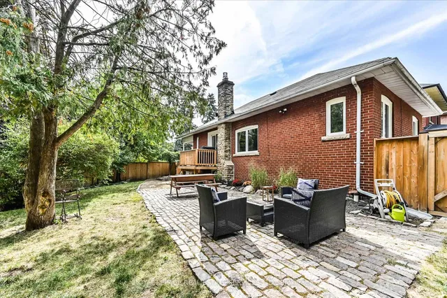 Additional image 15 of 11 King Street Cres