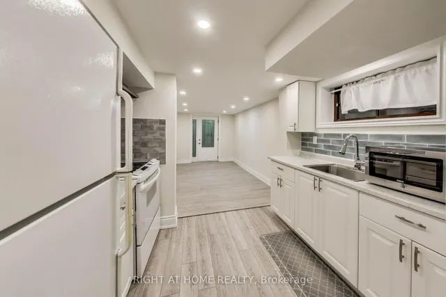 Additional image 27 of 270 Renforth Dr