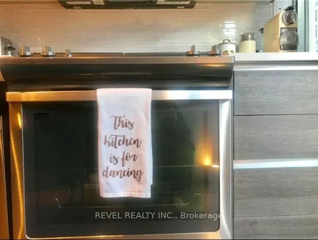 Additional image 10 of 111 Bathurst St Unit 1501