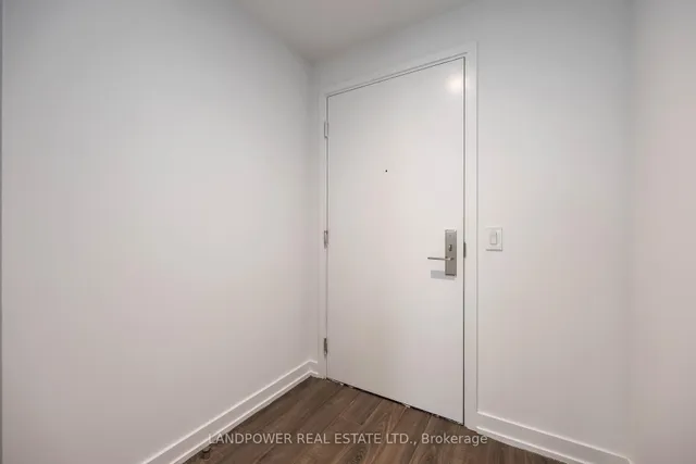 Additional image 7 of 20 Edward St Unit 1917