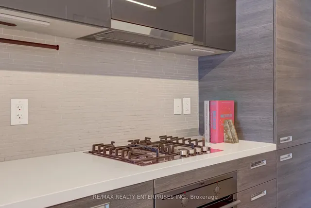 Additional image 7 of 1239 Dundas St Unit 204