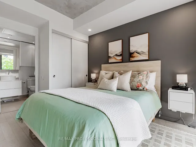 Additional image 24 of 383 Sorauren Ave Unit 401