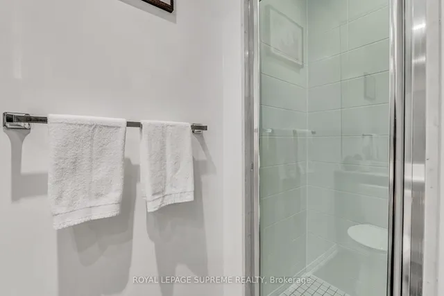 Additional image 23 of 125 Western Battery Rd Unit 2305