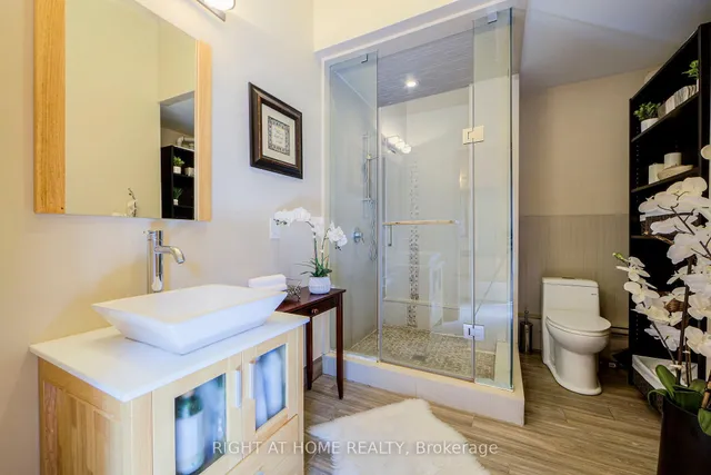 Additional image 42 of 316 Churchill Ave