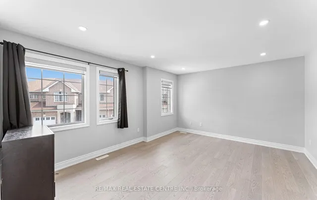 Additional image 23 of 32 Viewcrest Circ Unit 32