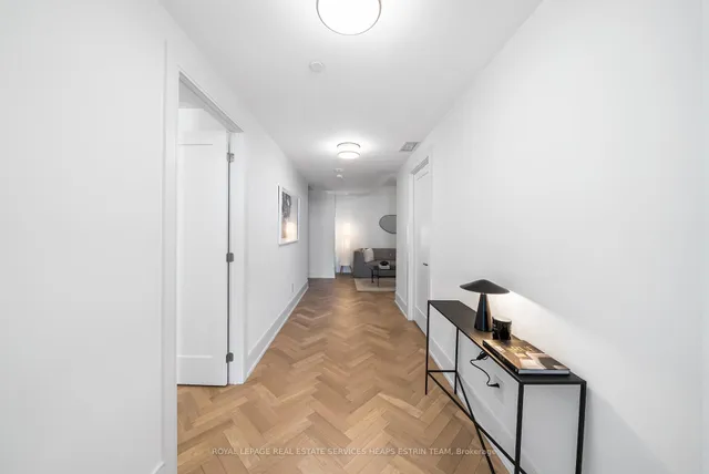 Additional image 26 of 155 Merchants' Wharf Unit 213