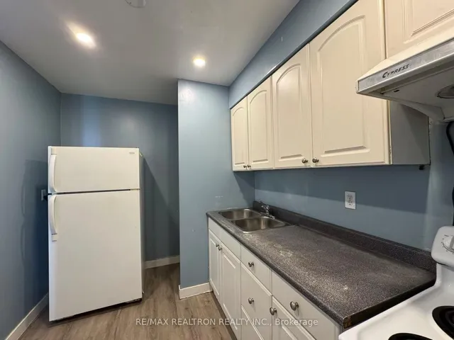 Additional image 22 of 100 Dundalk Dr Unit 909