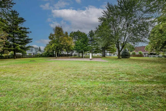 Additional image 42 of 105 Lorne Cres