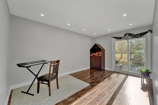 Additional image 10 of 105 Hupfield Tr