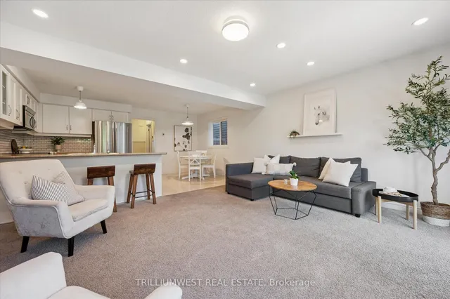 Additional image 10 of 25 Sandybay Ave