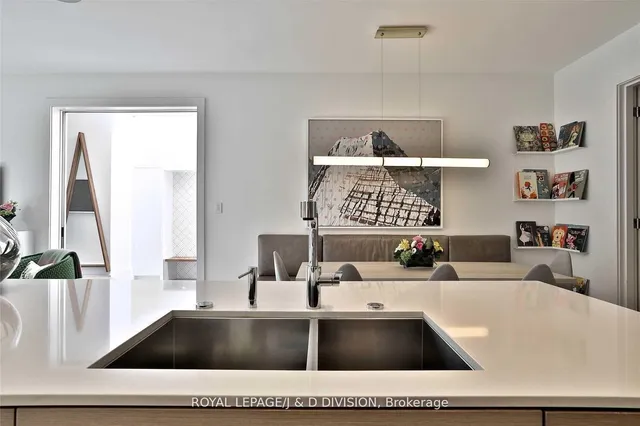 Additional image 10 of 426 Ontario St