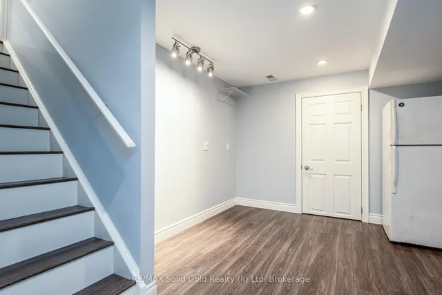 Additional image 37 of 271 Newbury Dr