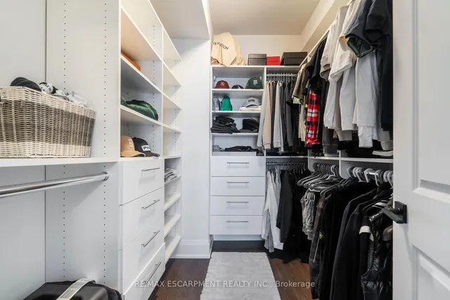 Additional image 16 of 79 Elder Ave Unit 42