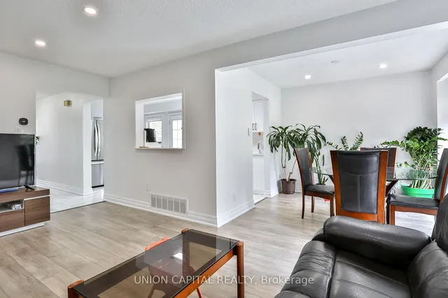 Additional image 10 of 72 Bushmills Sq
