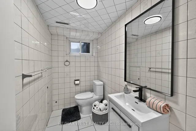 Additional image 41 of 43 St Georges Blvd