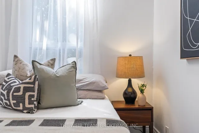 Additional image 17 of 612 Woodbine Ave