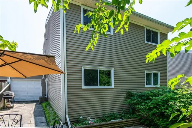 Additional image 8 of 173 Silver Aspen Cres