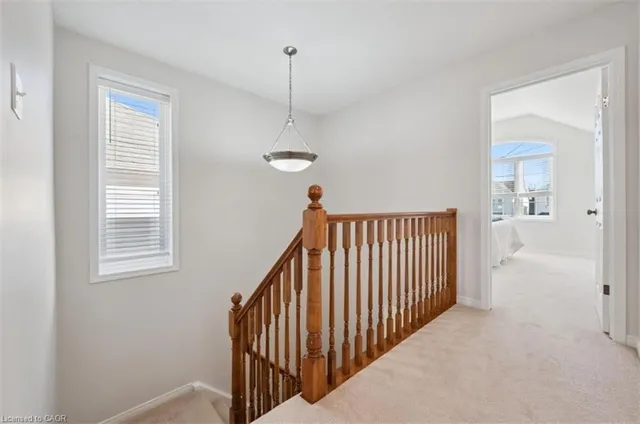 Additional image 19 of 416 Beaumont Cres