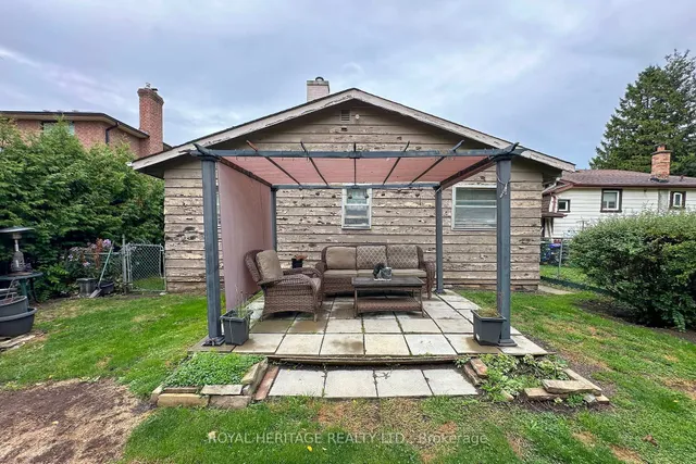 Additional image 15 of 86 Scarboro Ave