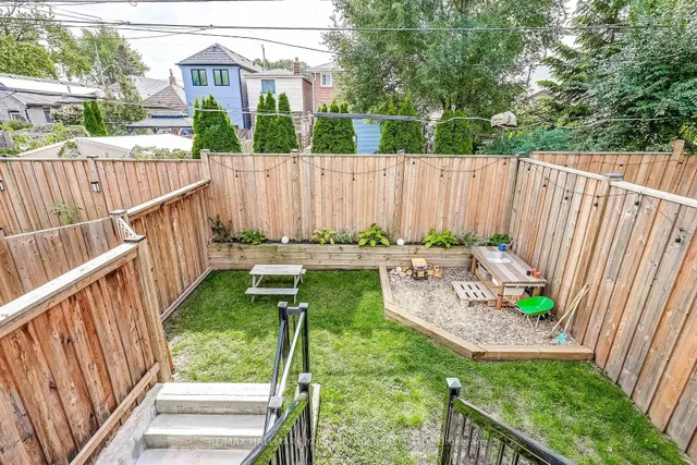 Additional image 47 of 109A Holborne Ave