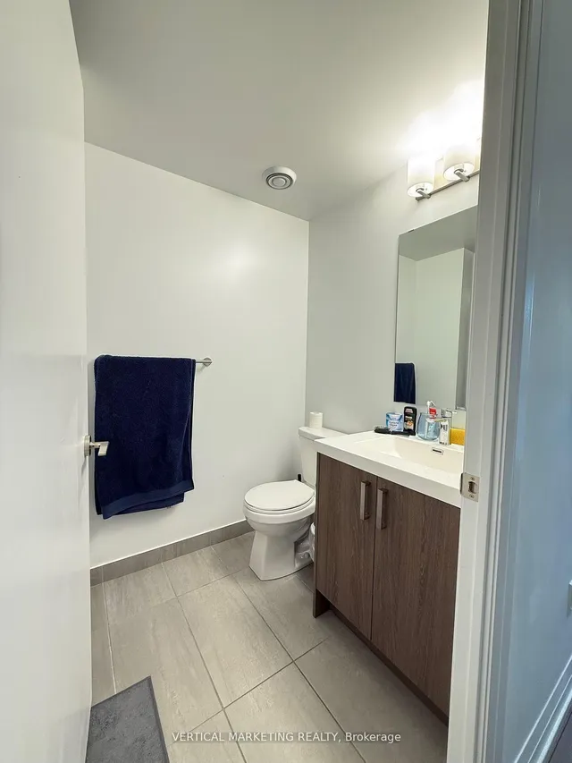 Additional image 10 of 77 Mutual St Unit 2404