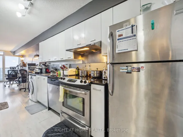 Additional image 7 of 19 Singer Crt Unit 1701B