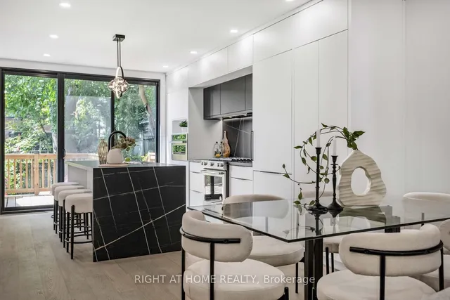 Additional image 11 of 324 Lee Ave