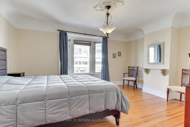 Additional image 16 of 729 Dupont St