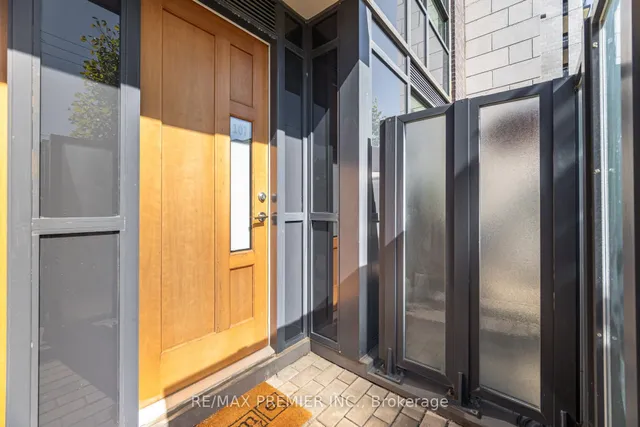 Additional image 3 of 2800 KEELE St Unit TH 107