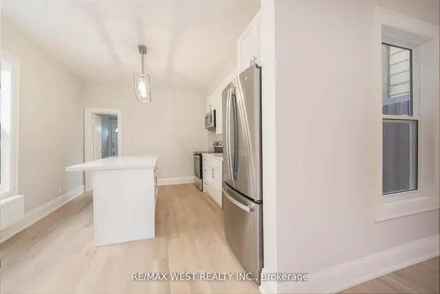 Additional image 14 of 115 Edwin Ave