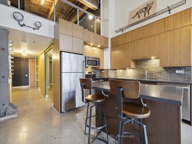 Additional image 6 of 363 Sorauren Ave Unit 110