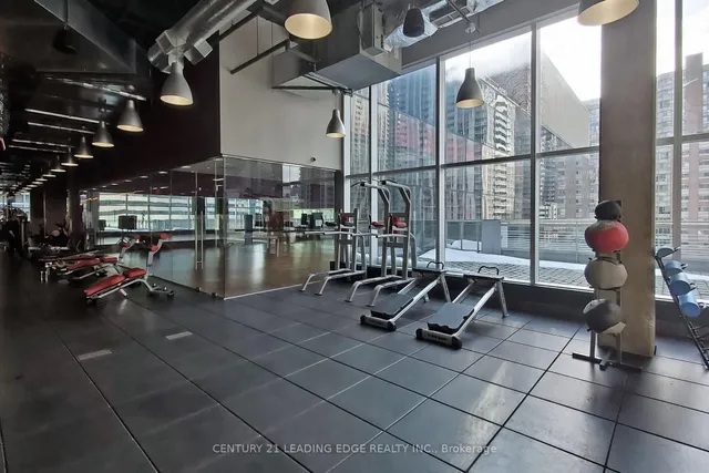 Additional image 31 of 386 Yonge St Unit 1904