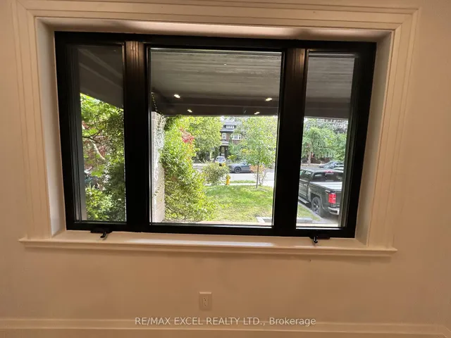 Additional image 5 of 34 Raymond Ave