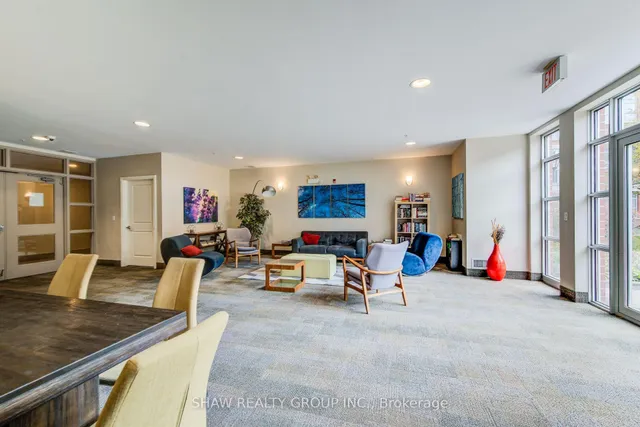 Additional image 32 of 165 Duke St Unit 110