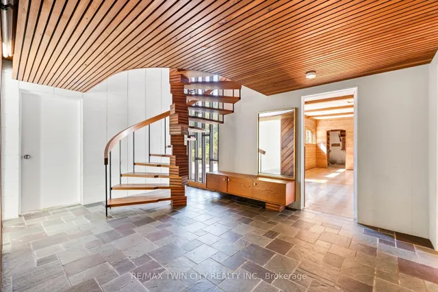 Additional image 8 of 121 Grand Hill Dr