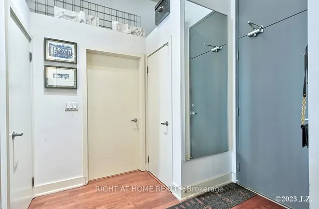 Additional image 5 of 637 Lake Shore Blvd Unit 217