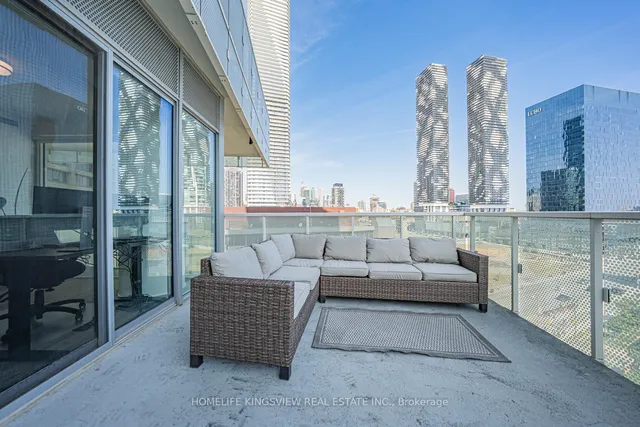 Additional image 38 of 15 Queens Quay Unit 923