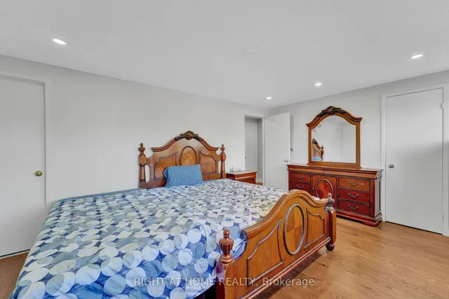 Additional image 26 of 105 Hupfield Tr