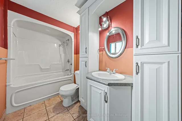 Additional image 15 of 6 THERESA St